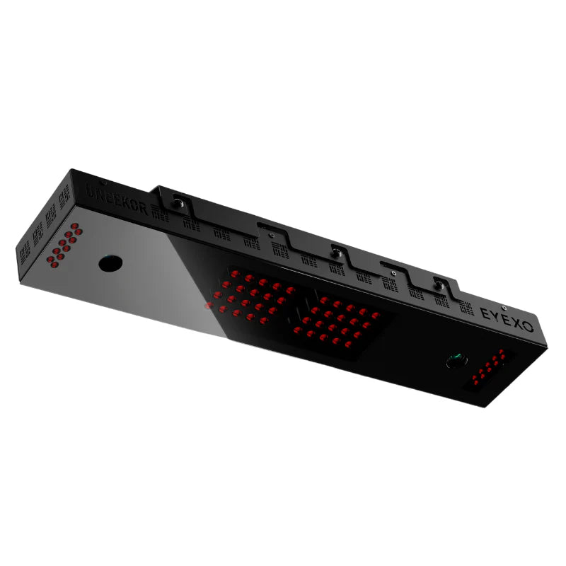 Uneekor EYE XO SIG Golf Simulator Package