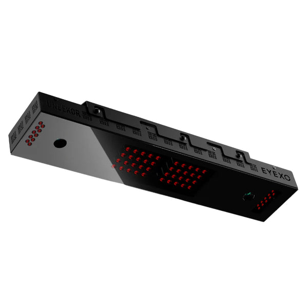 Uneekor EYE XO SIG Golf Simulator Package